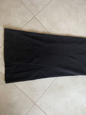 Zara midi skirt black size M like new