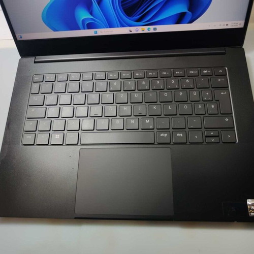 Razer Blade 14 RZ09-0427 laptop used, Ryzen 9 6900HX, QHD 165Hz, 16GB RAM