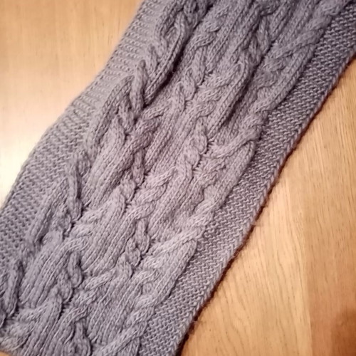 Large neck scarf like new