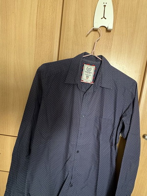 Explorer men's cotton shirt blue with small white polka dots like new