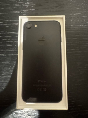 iPhone 7 32GB new, black, with charger and headphones