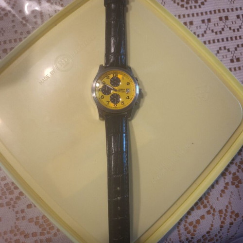 Fossil Speedway FS-2976 Chronograph watch with yellow dial