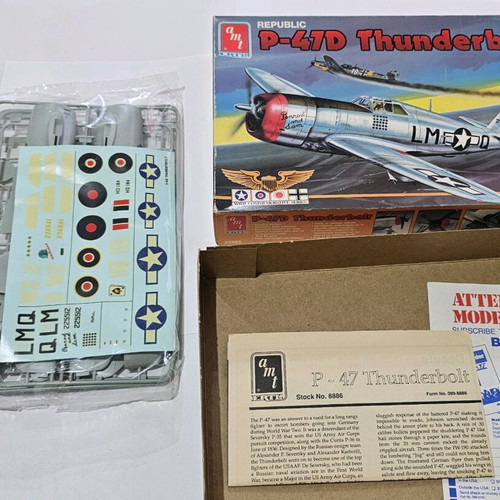 Republic P-47D Thunderbolt Vintage μοντέλο σε κλίμακα 1/48 σαν καινούργιο