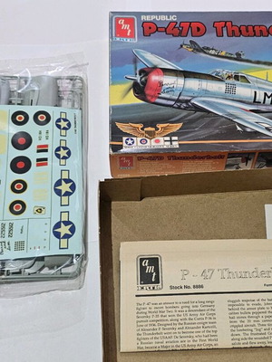 Republic P-47D Thunderbolt Vintage μοντέλο σε κλίμακα 1/48 σαν καινούργιο