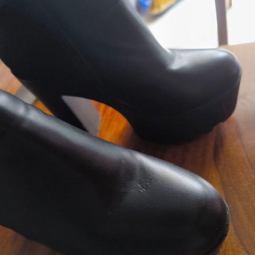 Sophi black boots size 37 like new