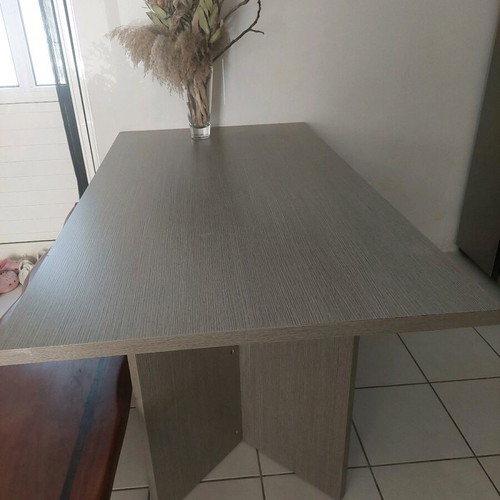 Dining table modern used