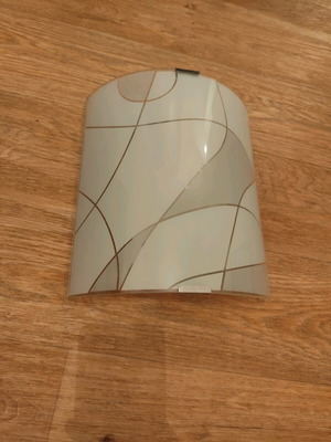 Wall and ceiling light like new with gray details