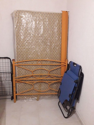 Double mattress and metal bed frame used 120×200
