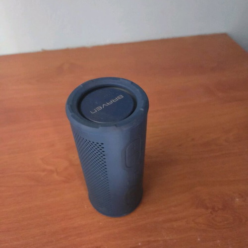 Brave portable speaker 30 watt like new