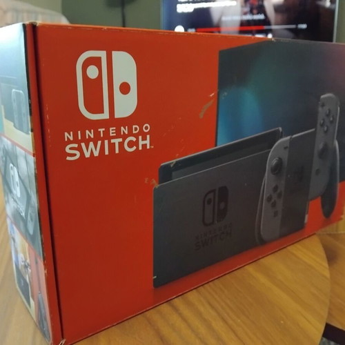 Nintendo Switch console v2 with Metroid Dread and accessories
