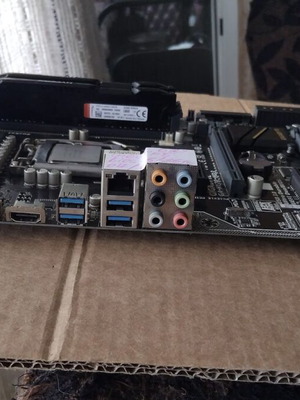 Gigabyte GA-H170-HD3 motherboard like new, Socket LGA1151