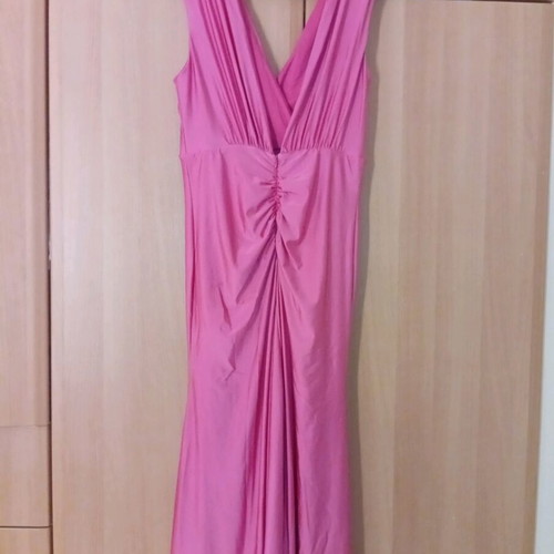 Long pink evening dress like new with neckline and open back