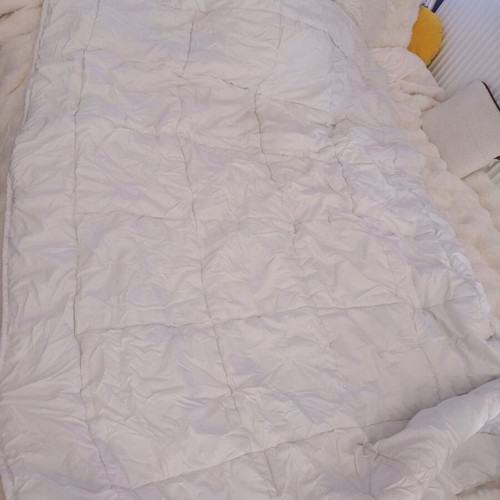 Single quilt like new