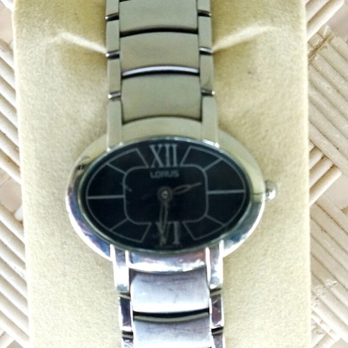 Lorus women's watch used, stainless steel oval case