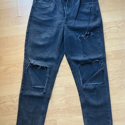 Jeans Stradivarius black, like new, size L 40 12, with large rips