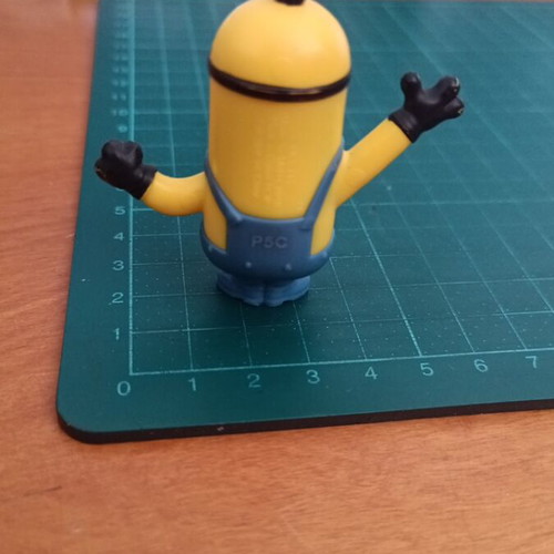 Minion figure from Despicable Me movies like new