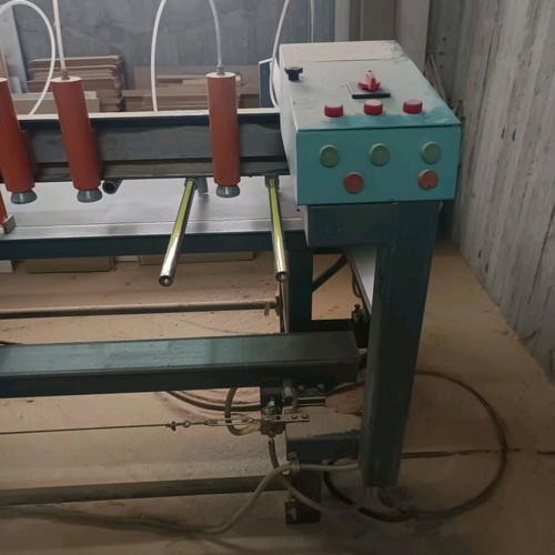 Wood Cutting Mitersaw Used, Electric and Pneumatic, 3m x 1.5m