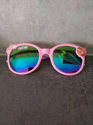 Children's sunglasses like new, unworn