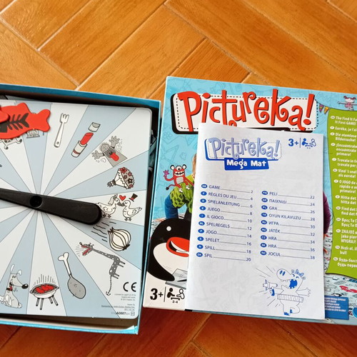Pictureka Mega Mat board game like new