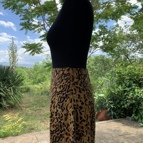 Animal print skirt new, viscose, size S-M