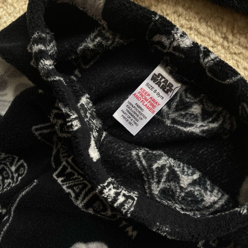 Star Wars kids pajama set used, fleece, size 8-9 years