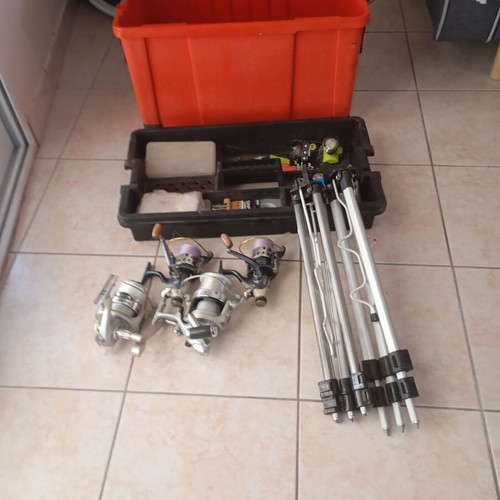 Fishing rods with 4 reels used, 4.20m, with transport box