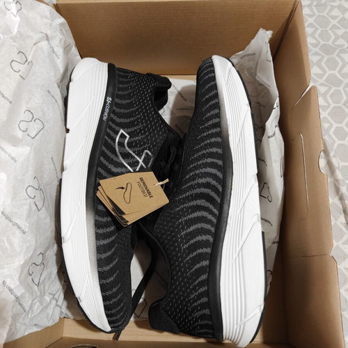Safety Jogger Athletic Shoes like new, size 44, black and white