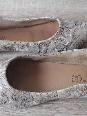 Lasocki ballerinas like new, size 37, colorful leather
