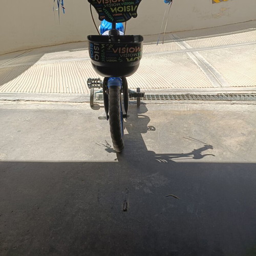 Boys' children's bicycle 16 inch with basket and training wheels