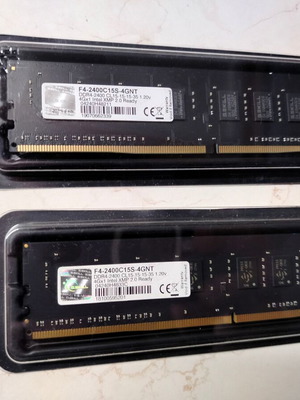 RAM G.SKILL F4-2400C15S-4GNT 4GB DDR4 2400MHz σαν καινούργιο, σετ 2 τεμαχίων