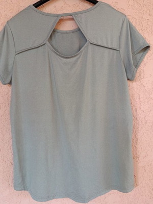 Athletic short sleeve t-shirt women gray new, size XL