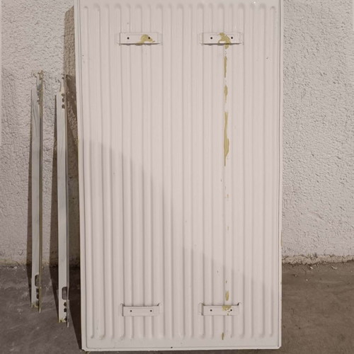 Heating radiator body used in excellent condition