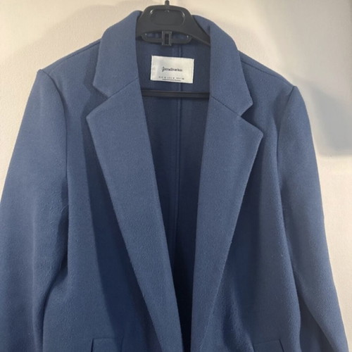 Stradivarius blue coat like new, seasonal size M