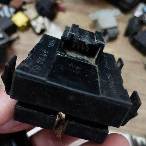 Audi A3 S3 8L electric window switch 8L0959851