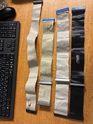 Set of used HDD and FDD retro hard drive cables
