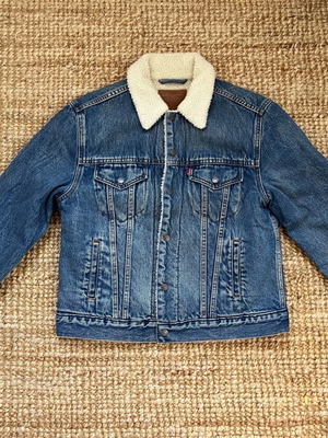 Levi’s Jean jacket with inner lining new, size M, blue