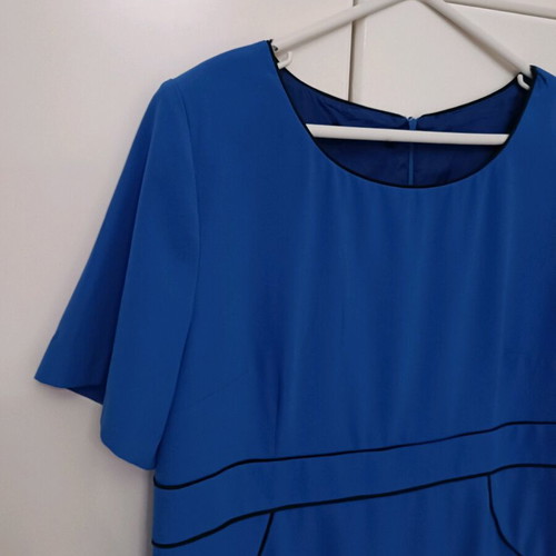 Formal dress knee-length like new, comfortable large to xlarge