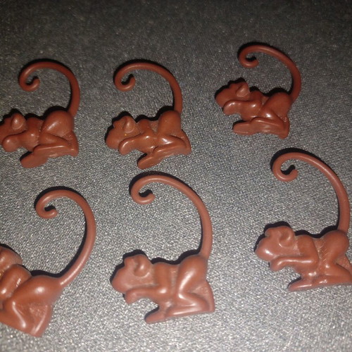Tumblin monkeys used parts from the 2005 board game