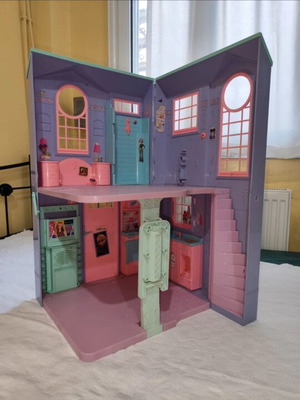Συλλεκτικό Σπιτάκι Βαλιτσάκι Barbie Fold N Fun μεταχειρισμένο