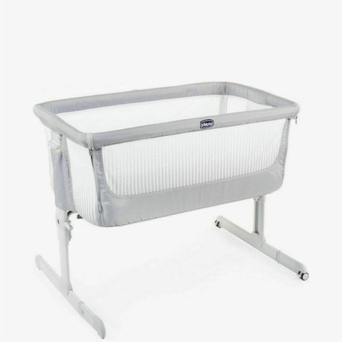 Chicco Next2Me crib gray used with side opening