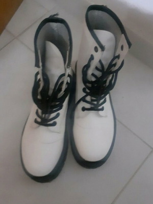 Women's white ankle boots size 37 used
