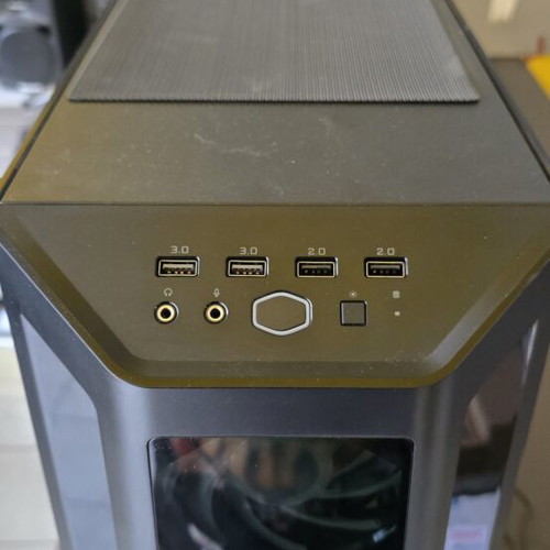 Cooler Master MasterBox MB520 ARGB midi tower new with Thermal Take 750W power supply