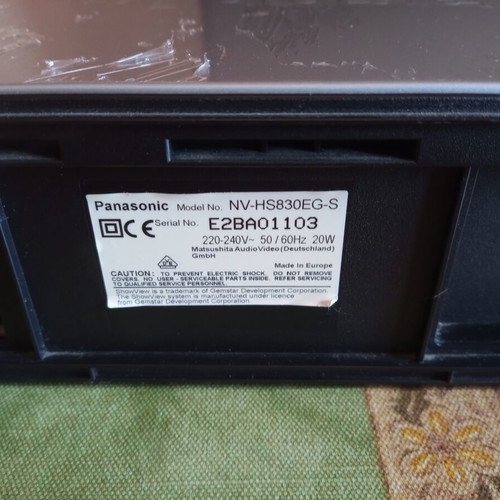 Panasonic NV830 Super VHS player used with remote control