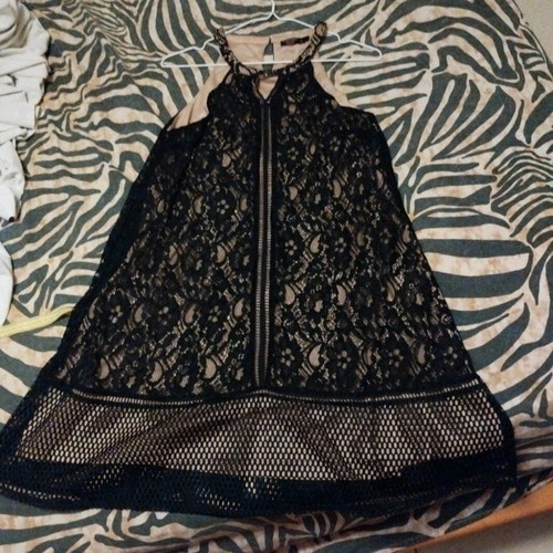Set of 4 dresses like new, size M, black and brown
