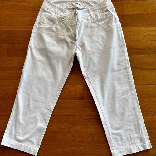 La Martina white capri pants like new, size 28