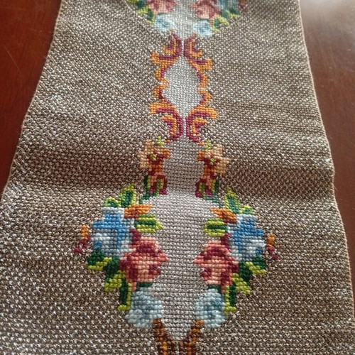 Handmade embroidered table runner with fringes, new