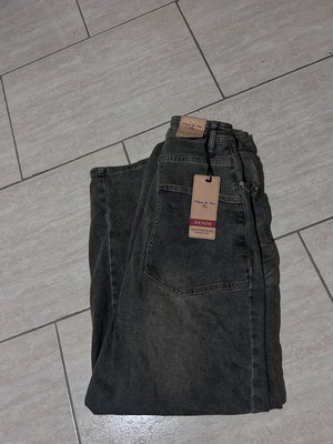 High-Waisted Grey Denim Jeans New, Size S 36 8
