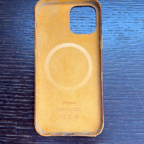 IPhone 12 leather case used, genuine Apple