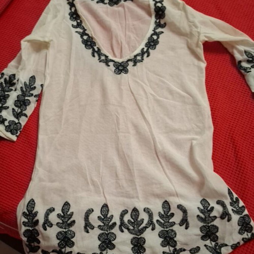 Swimsuit Sophia Deloudi and Caftan Calzedonia used, black and white, size M