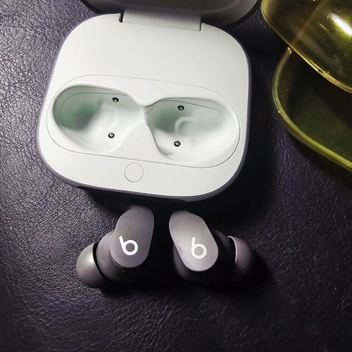 Beats Fit Pro wireless earbuds like new
